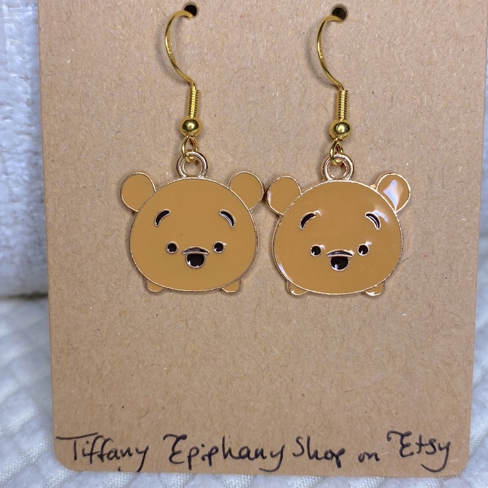 Disney Inspired Winnie the Pooh earrings NWT - Picture 3 of 3